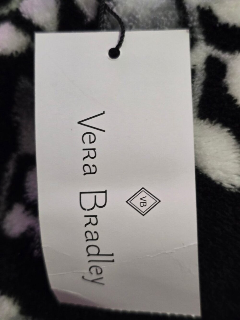 NWT Vera Bradley Chandelier Noir Floral Throw Blanket 80" x 50" Black/White - Picture 5 of 10